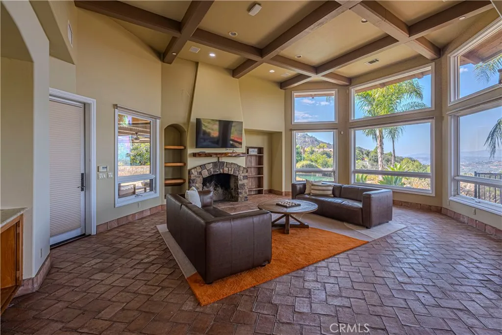 https://cdn.realtyfeed.com/cdn/127/306445130/8b7766dfda23d901d1728dc5059c1bf2.webp