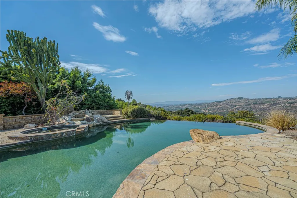 https://cdn.realtyfeed.com/cdn/127/306445130/91851d537cdb7b441fad4c3af53f0ab7.webp