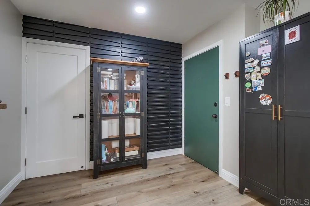 https://cdn.realtyfeed.com/cdn/127/306445145/10836bb19f680f30d9ecdf700825f9fa.webp