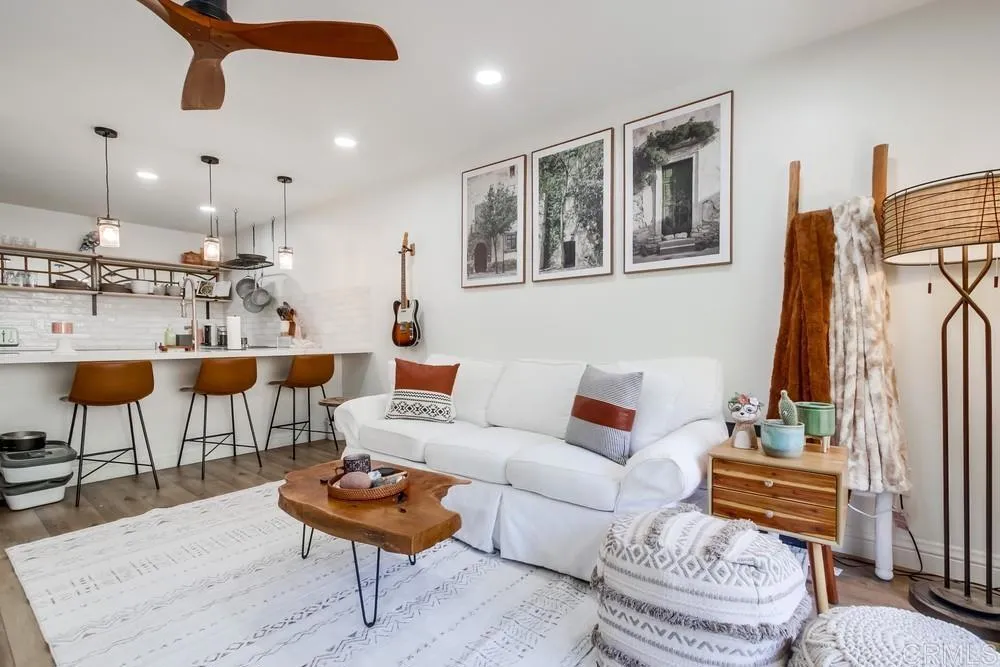 https://cdn.realtyfeed.com/cdn/127/306445145/34185eb2d088e2f64bb1573ecbf5bded.webp