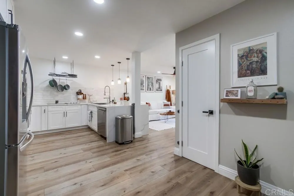 https://cdn.realtyfeed.com/cdn/127/306445145/69feae302eda2256093f667b8eda9b3f.webp