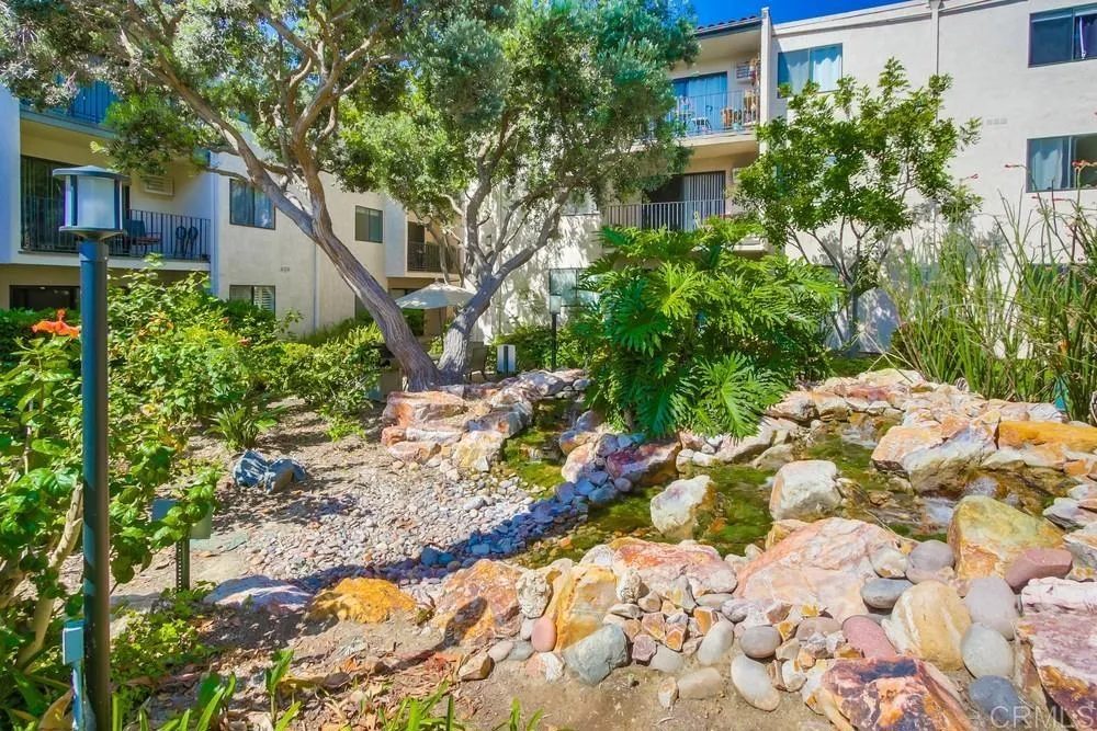 https://cdn.realtyfeed.com/cdn/127/306445145/808a51a8986dac487ce79f3c59b376fc.webp