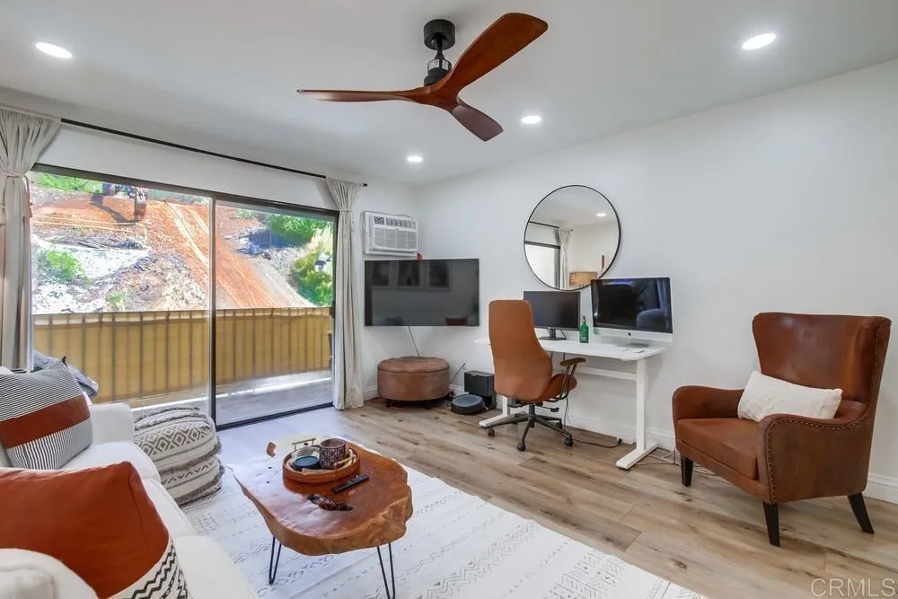 https://cdn.realtyfeed.com/cdn/127/306445145/f23f8cad831d3769aabc0582e56f73aa.webp