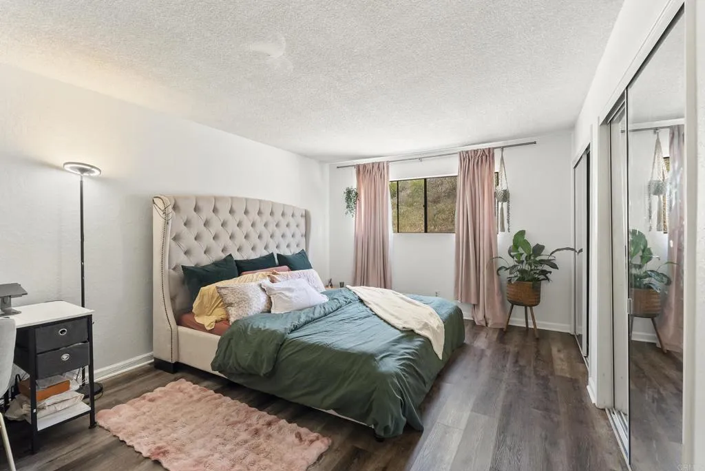 https://cdn.realtyfeed.com/cdn/127/306445266/79bf9f293847ebbc2f3111212528b627.webp