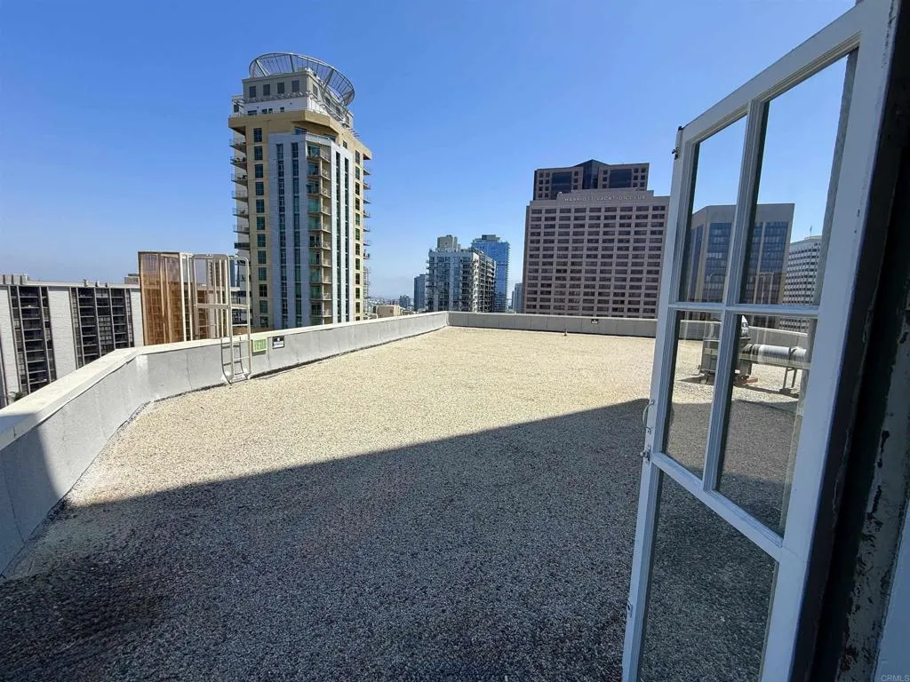 https://cdn.realtyfeed.com/cdn/127/306445298/a5ef4464f95229cc6d8c0c3a480d1a9f.webp