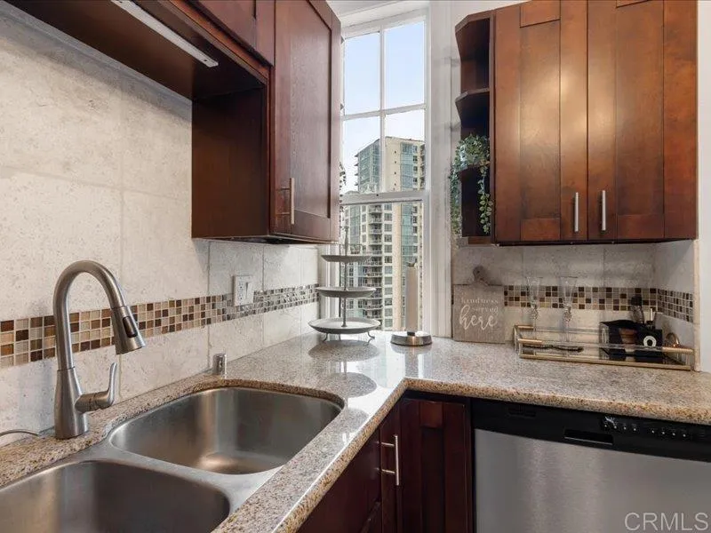 https://cdn.realtyfeed.com/cdn/127/306445298/e34e7b0ffd558ad21787357edc05a822.webp