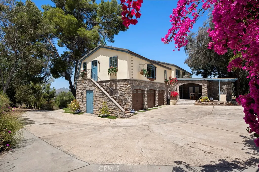 https://cdn.realtyfeed.com/cdn/127/306445367/25061c80c8a89506694d84ddaf79f1ad.webp