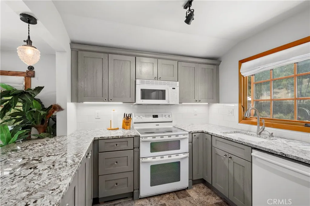 https://cdn.realtyfeed.com/cdn/127/306445367/3a455a1c691118d9dde701ab8501c7ac.webp