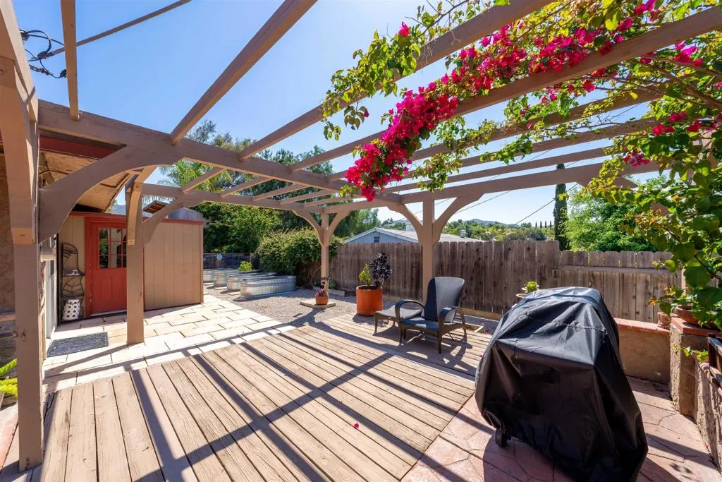 https://cdn.realtyfeed.com/cdn/127/306445373/28fb6fe90c12b034778795602730d1bb.webp