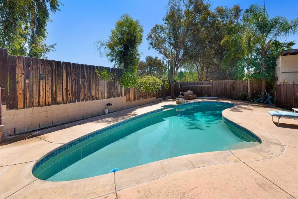 https://cdn.realtyfeed.com/cdn/127/306445373/71f3770ffdd48d6059b6539d04ba0045.webp