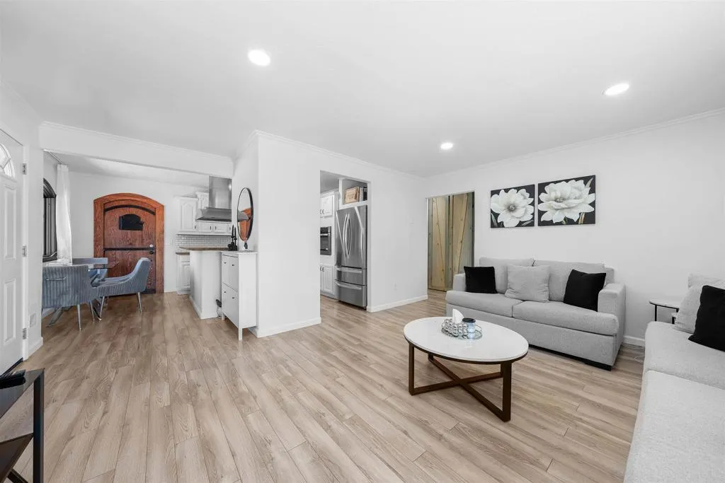 https://cdn.realtyfeed.com/cdn/127/306445373/f0476fb3608cbaaa66acf08a88290a3b.webp