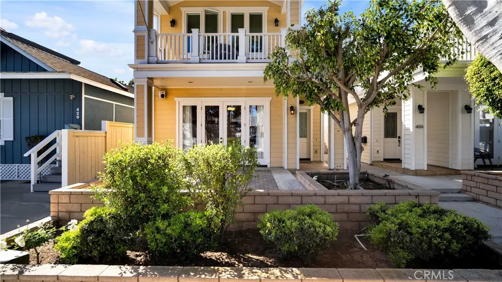 431 Iris Avenue, Corona del Mar, CA 92625