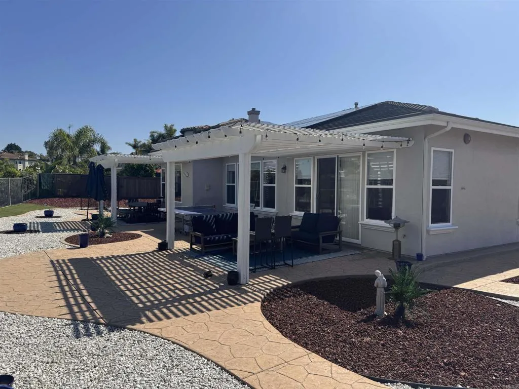 https://cdn.realtyfeed.com/cdn/127/306445432/7704e78300f97193393c6ff7a90b0184.webp