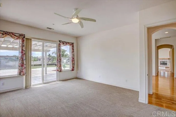 https://cdn.realtyfeed.com/cdn/127/306445432/c5573f415bd123e4367e62c32caeaaf4.webp