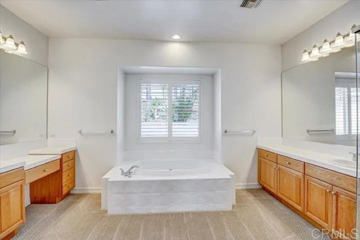 https://cdn.realtyfeed.com/cdn/127/306445432/d47a612a6976f1025e61d0a7594575cb.webp