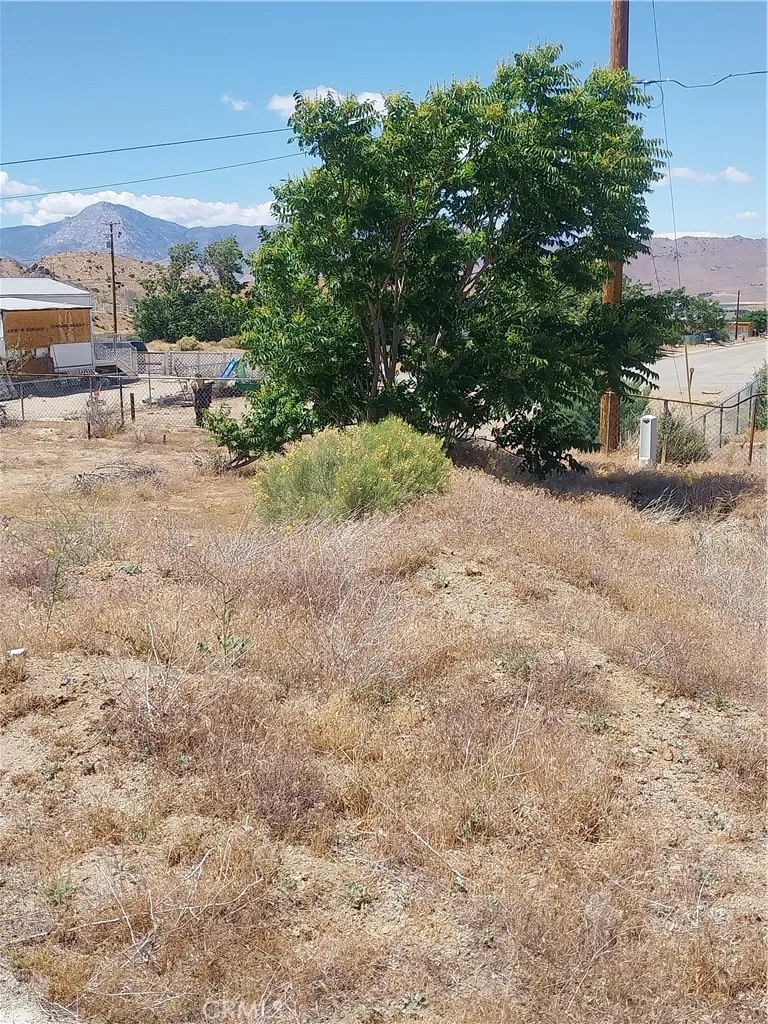 8509 Starbrite Dr, Lake Isabella, CA 93240 - Photo 3 of 9, Lake Isabella, CA