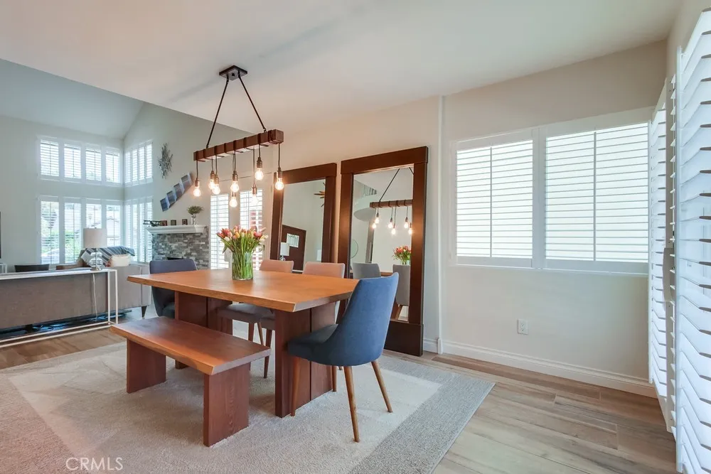 https://cdn.realtyfeed.com/cdn/127/306445659/a48d89544f78b749df7c5849ba9a26f2.webp