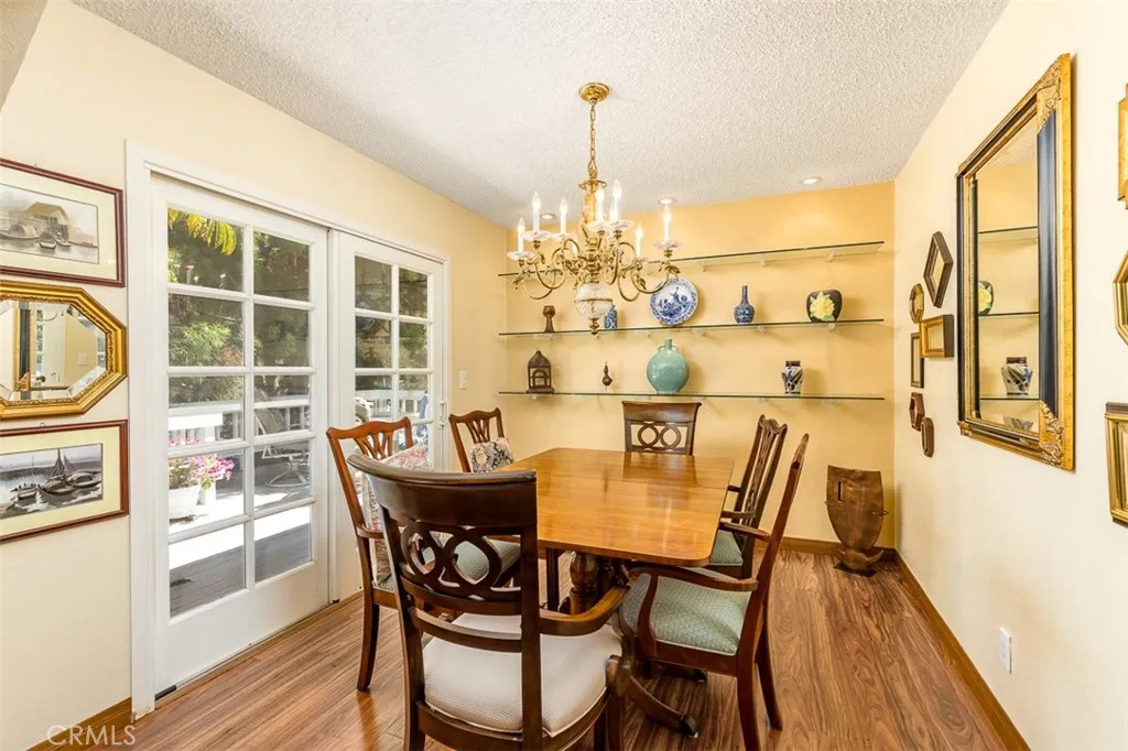https://cdn.realtyfeed.com/cdn/127/306445795/cc4cb85207b4c414085bfbffd8fc3f2e.webp