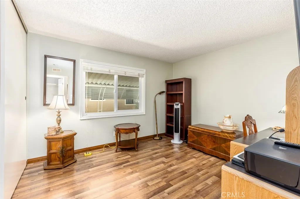 https://cdn.realtyfeed.com/cdn/127/306445795/da1eee7a26d898c1fbc2ea77234b075d.webp