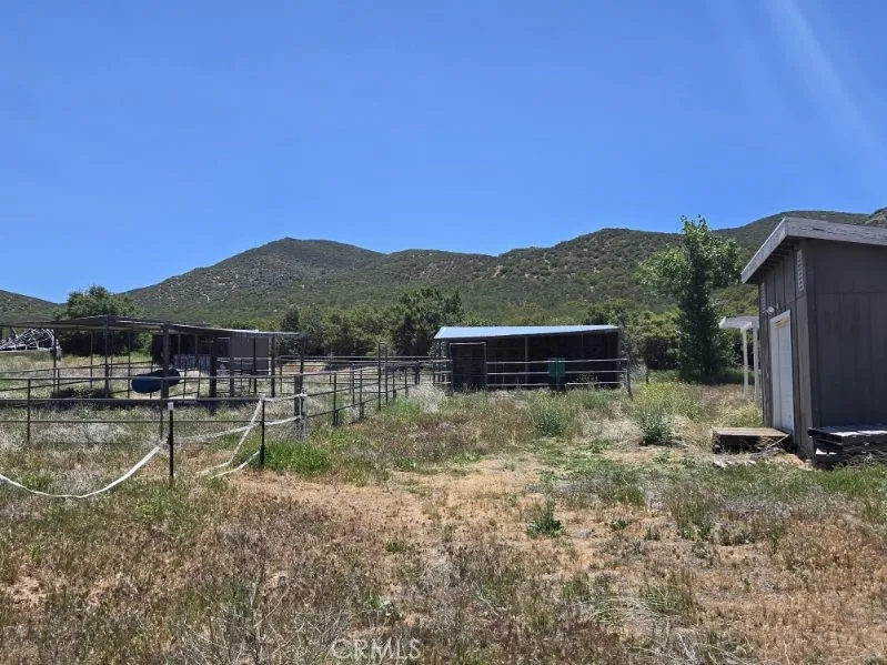 https://cdn.realtyfeed.com/cdn/127/306445807/402ca040b26a89dc8f3da2b5a1adfb8a.webp