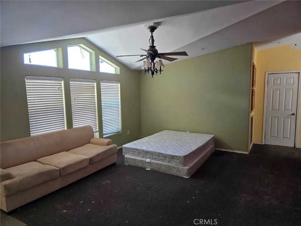 https://cdn.realtyfeed.com/cdn/127/306445807/ba8c76fc5cfd1f41701a142670824e5a.webp