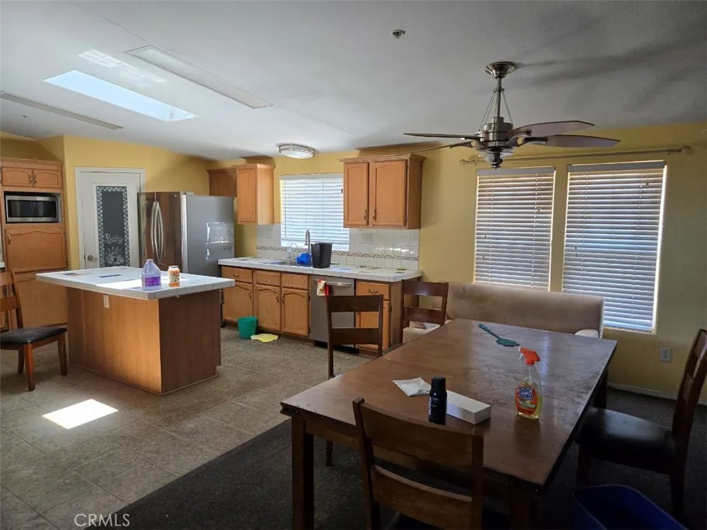 https://cdn.realtyfeed.com/cdn/127/306445807/f92ed36d6b87b6776ae0efcc4deb1229.webp