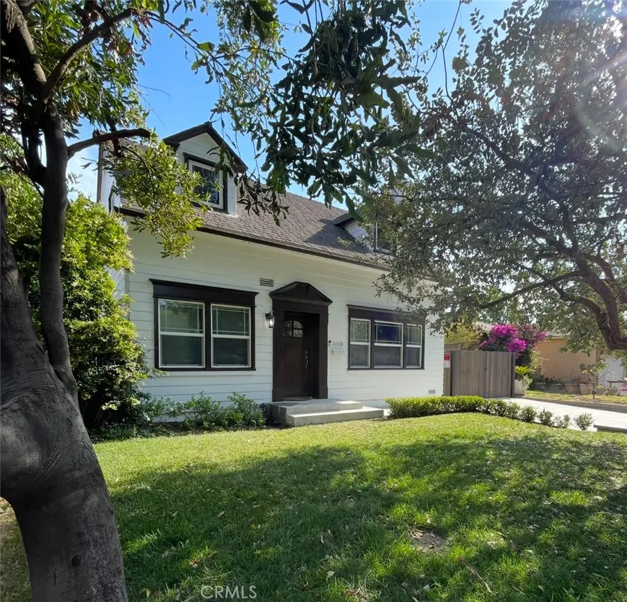 21228 Lopez Street, Woodland Hills, CA 91364 - Main photo, Woodland Hills, CA