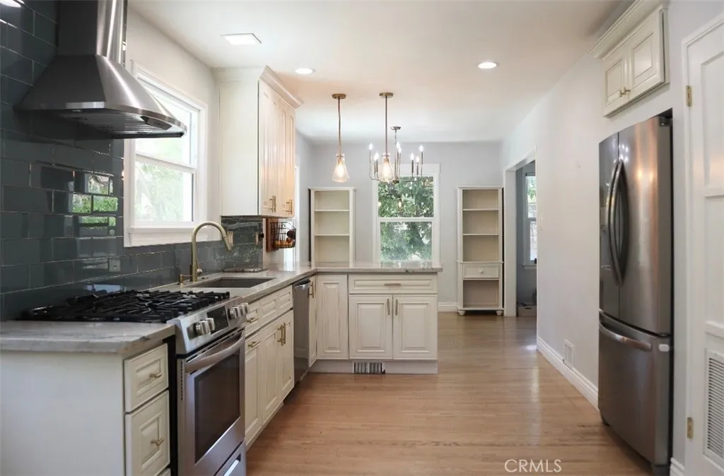 21228 Lopez Street, Woodland Hills, CA 91364 - Photo 3 of 4, Woodland Hills, CA