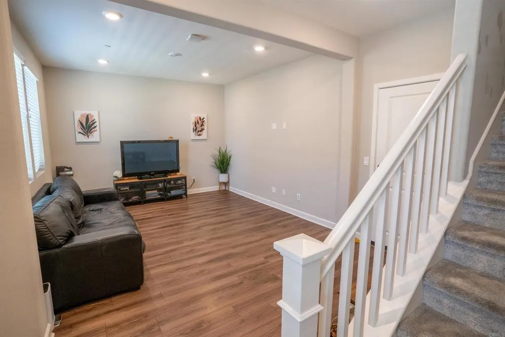 Photo #8: PTP2503704 Listing: Photo #8