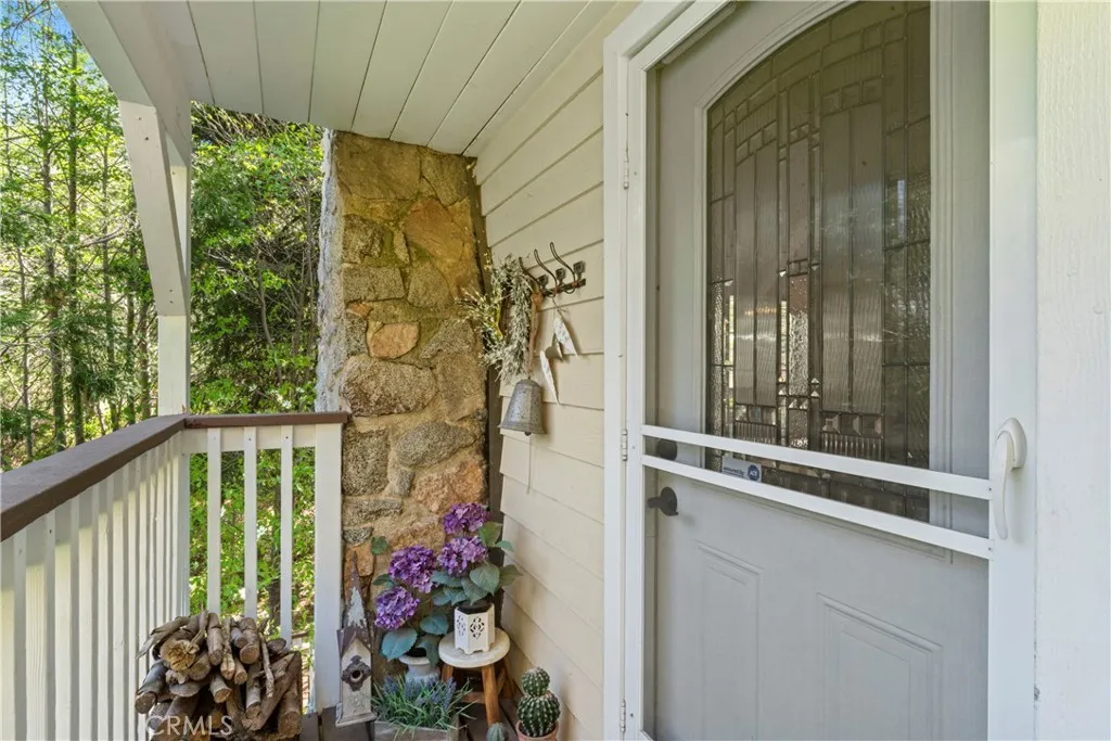 29613 Hook Creek Road, Cedar Glen, CA 92321 - Photo 5 of 64, Cedar Glen, CA