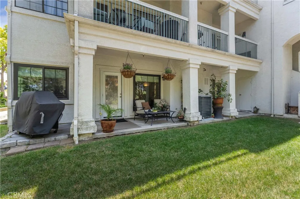 Photo #5: CV25113077 Listing 