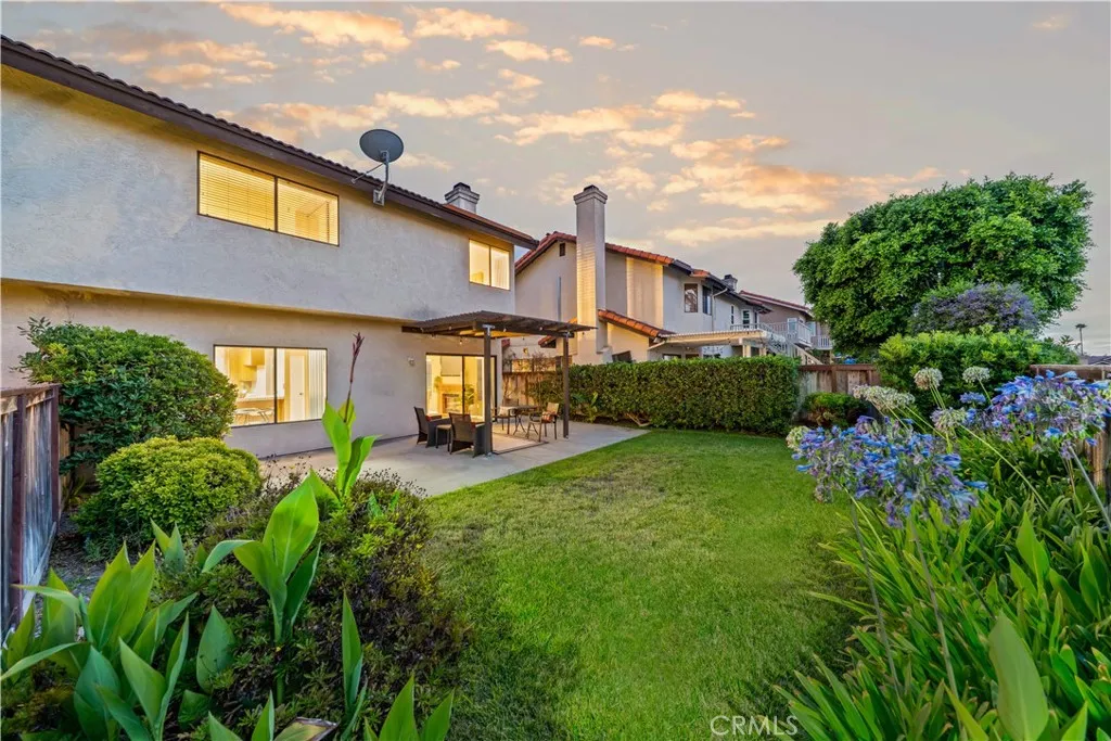MLS: OC25043039 Condo For Sale