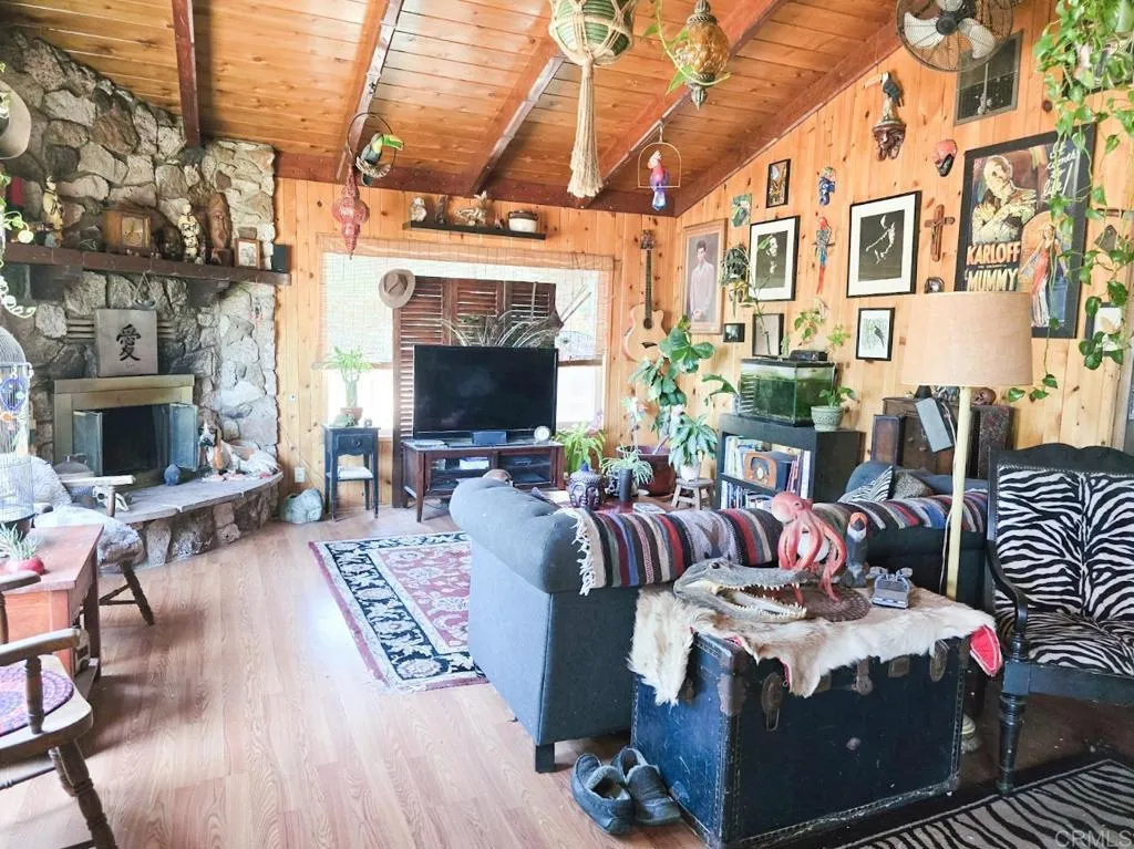 https://cdn.realtyfeed.com/cdn/127/306446164/e12434163078849c5b994e681ab9ba0a.webp