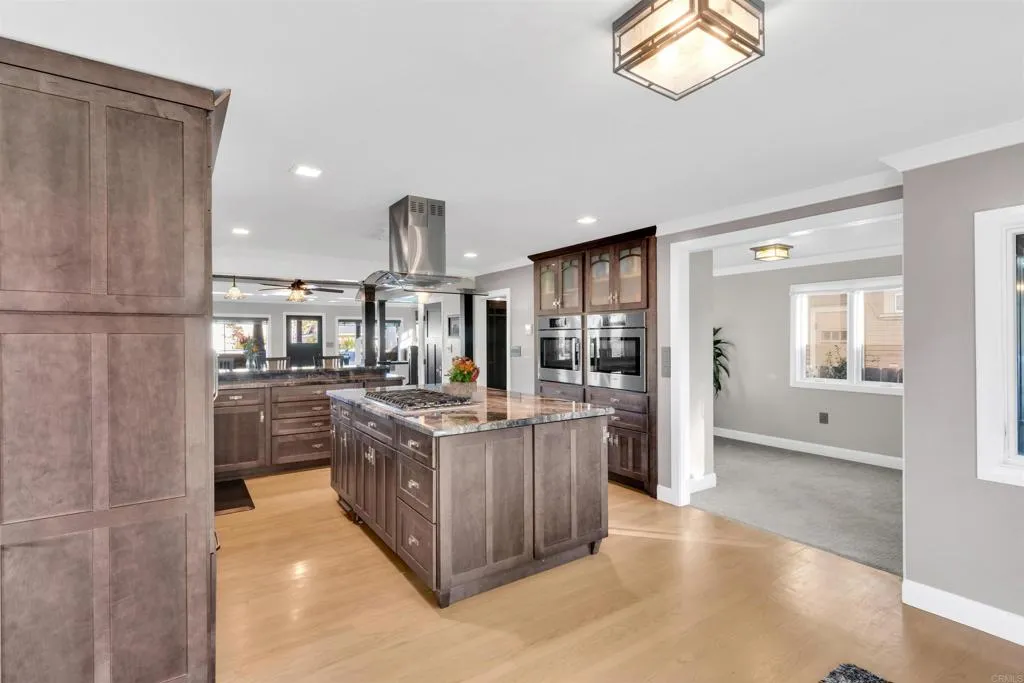 https://cdn.realtyfeed.com/cdn/127/306446373/2a608c5b9520bb460d6af2a7fb71e12c.webp