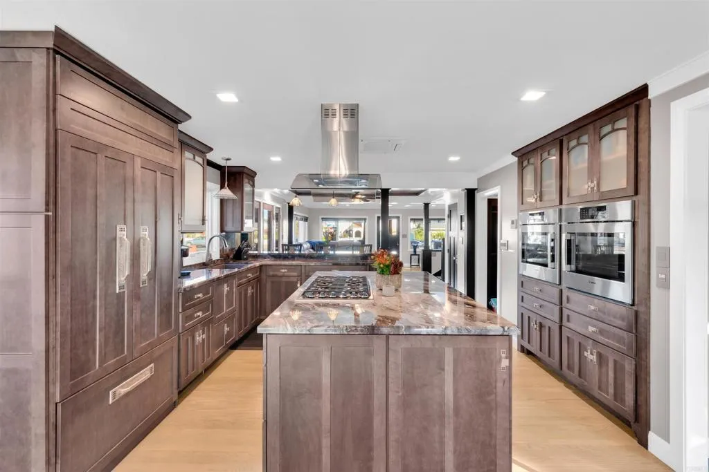 https://cdn.realtyfeed.com/cdn/127/306446373/46e0edeb5c0fdac7c15340ffe32d5f61.webp