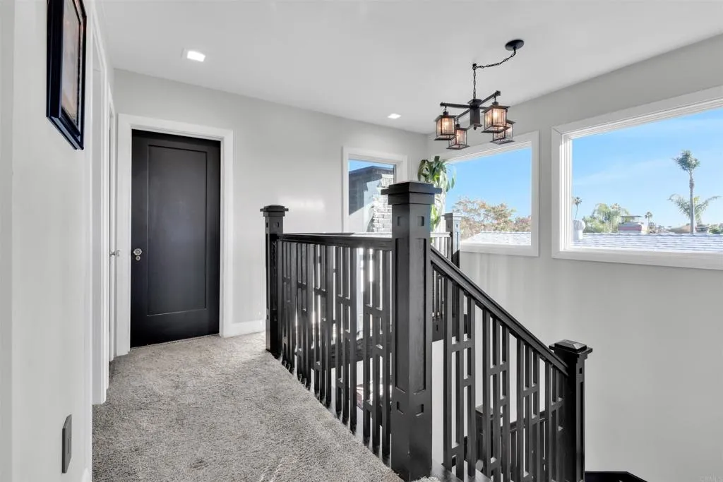 https://cdn.realtyfeed.com/cdn/127/306446373/8d613c1365b0b56ceb1669d19bf0c599.webp