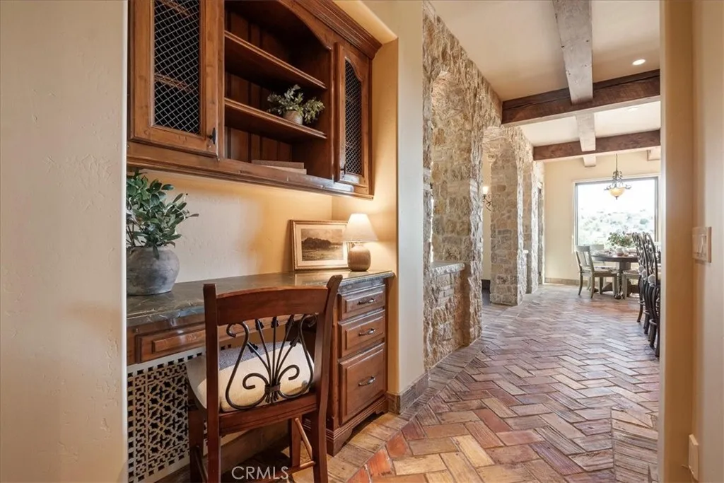 https://cdn.realtyfeed.com/cdn/127/306446498/20d06cb092a1fe59dd75e00b9fb272c9.webp