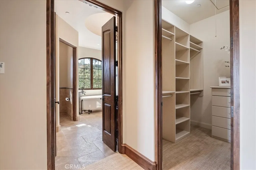 https://cdn.realtyfeed.com/cdn/127/306446498/34b11acb49eef6f4029b44161ce7682f.webp