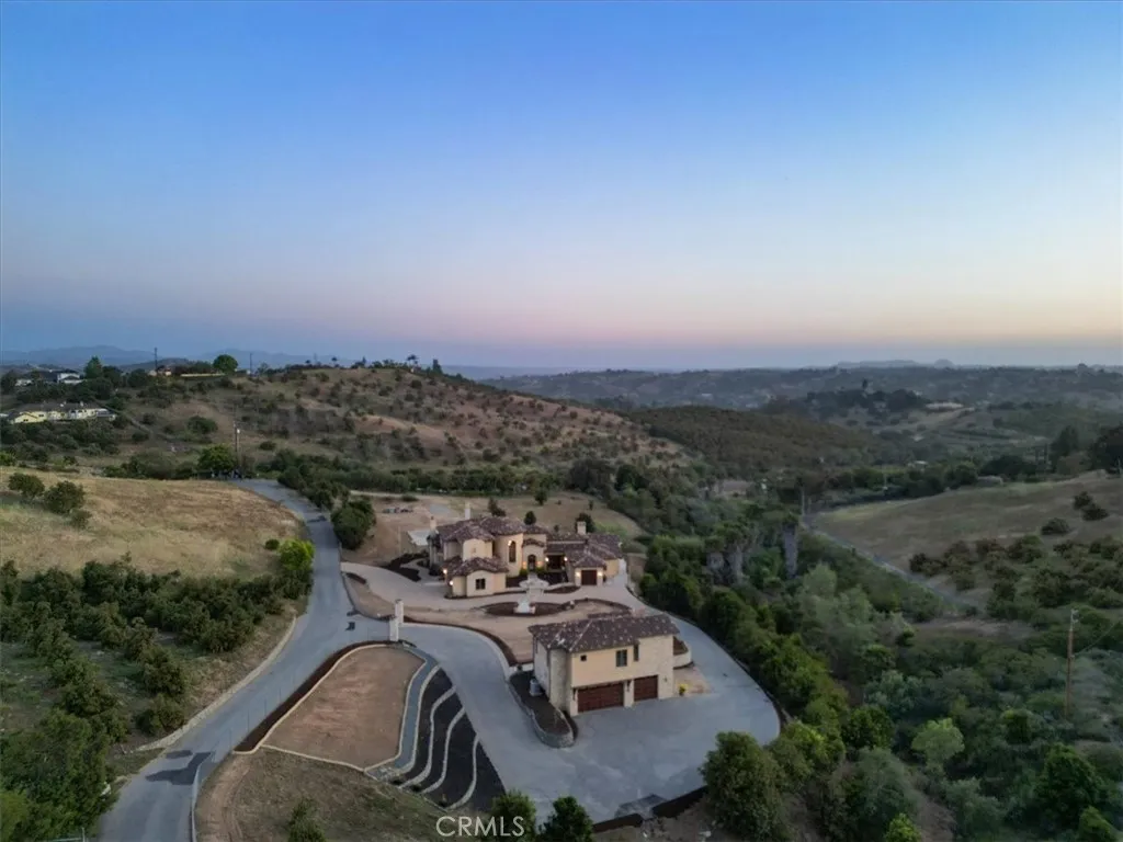 https://cdn.realtyfeed.com/cdn/127/306446498/5f6dcb6f974ed6ff3c06b3d2ea1cd320.webp