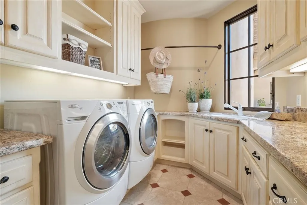 https://cdn.realtyfeed.com/cdn/127/306446498/9f4ccf6819c51e76c85b03fba343d7a3.webp