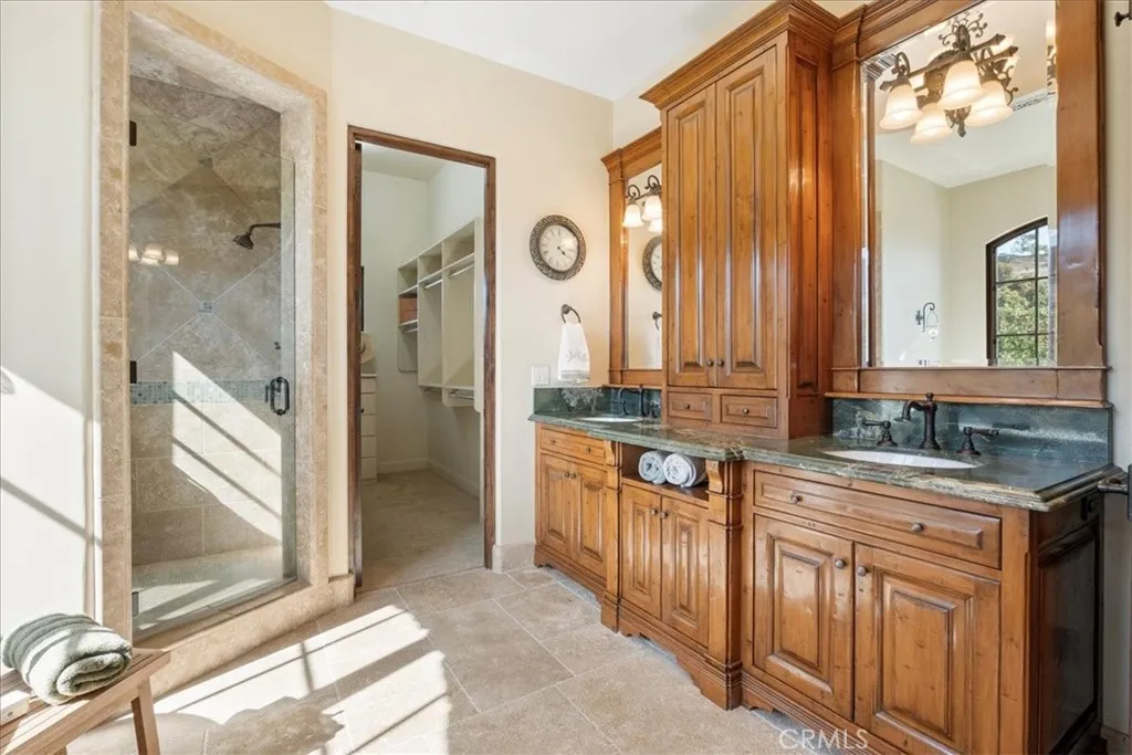https://cdn.realtyfeed.com/cdn/127/306446498/a31b285894c438d08b9fe98e0e6fe49e.webp