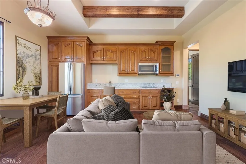 https://cdn.realtyfeed.com/cdn/127/306446498/aaab576be48dd6dee6fd5cf4c2f5d57a.webp