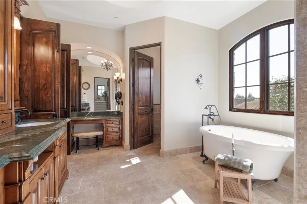 https://cdn.realtyfeed.com/cdn/127/306446498/ae53411e5a43e97e052add8649ce01b5.webp