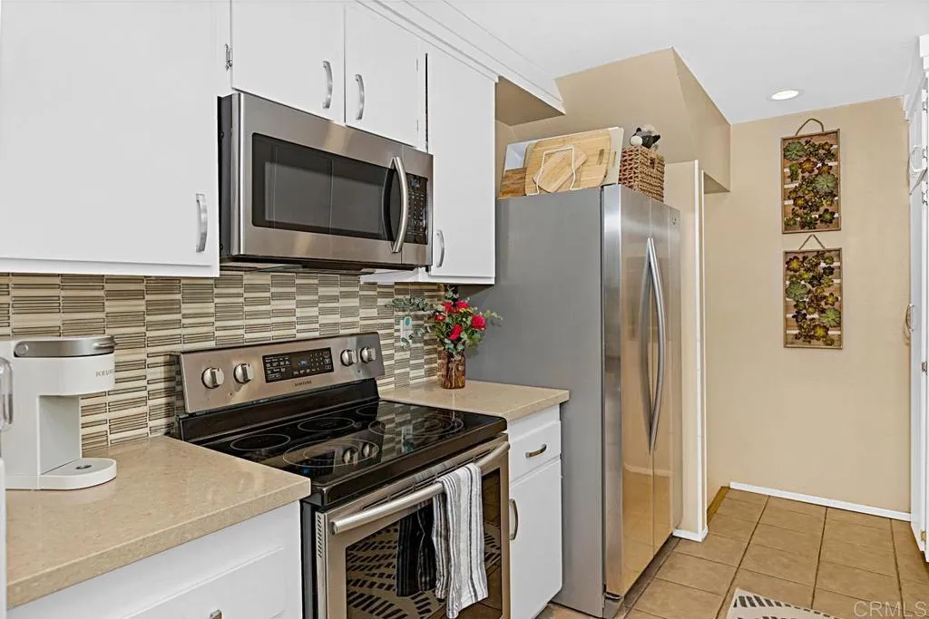 https://cdn.realtyfeed.com/cdn/127/306446615/e1f008876521b7f1211382782c2557fe.webp