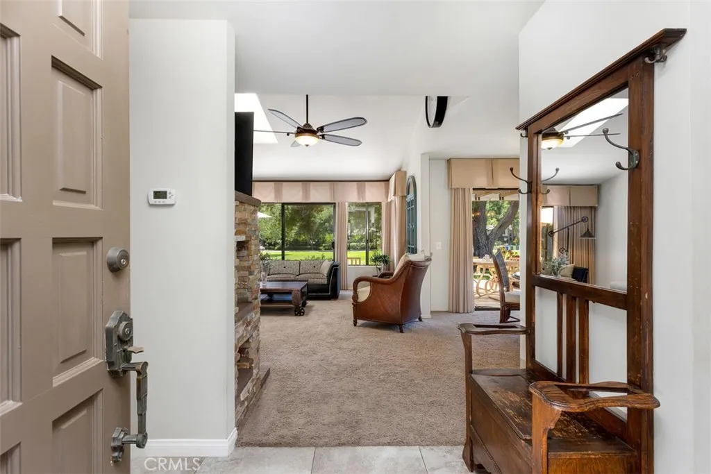 Photo #6: ND25110840 Listing 