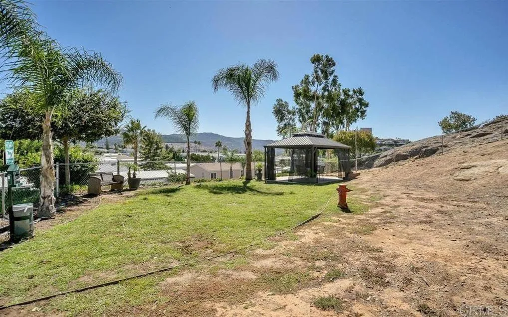 https://cdn.realtyfeed.com/cdn/127/306446715/2fd6b6da3795abffbfa62d9350915e4d.webp