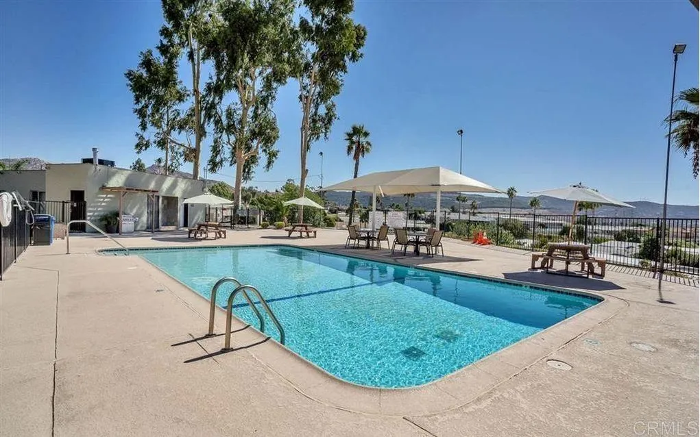https://cdn.realtyfeed.com/cdn/127/306446715/80cc9af799da0d042b802caad19122e1.webp