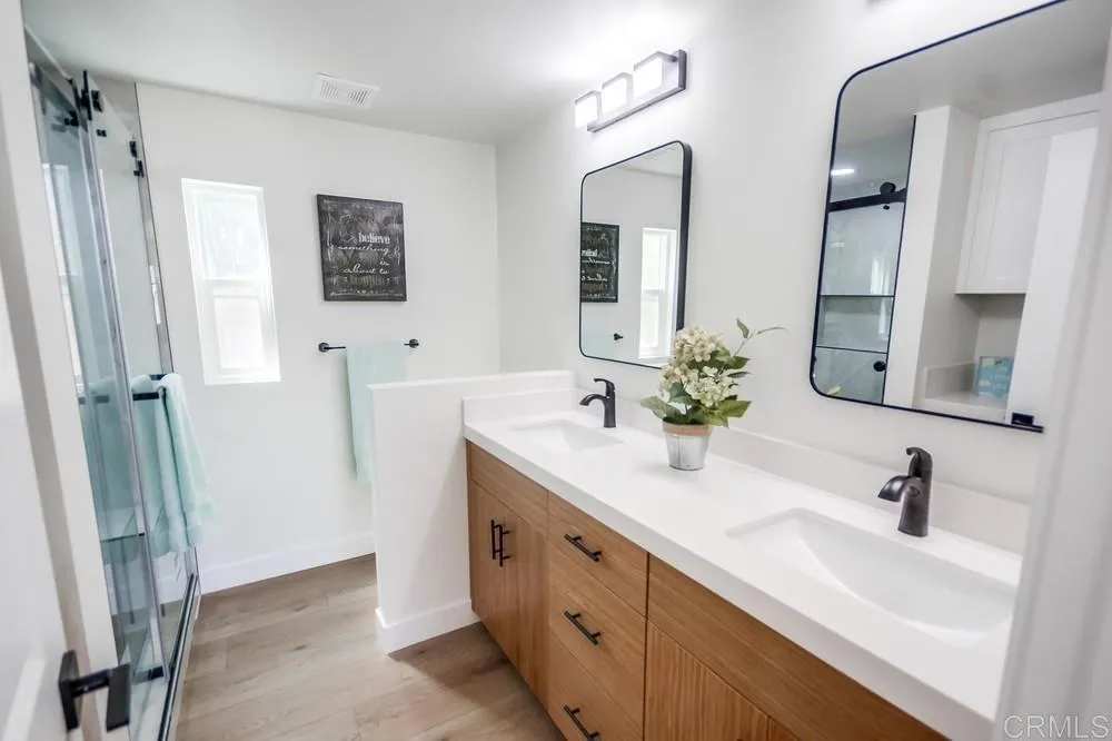https://cdn.realtyfeed.com/cdn/127/306446715/f258214449b8c1b1e08a7d562e76bbc9.webp