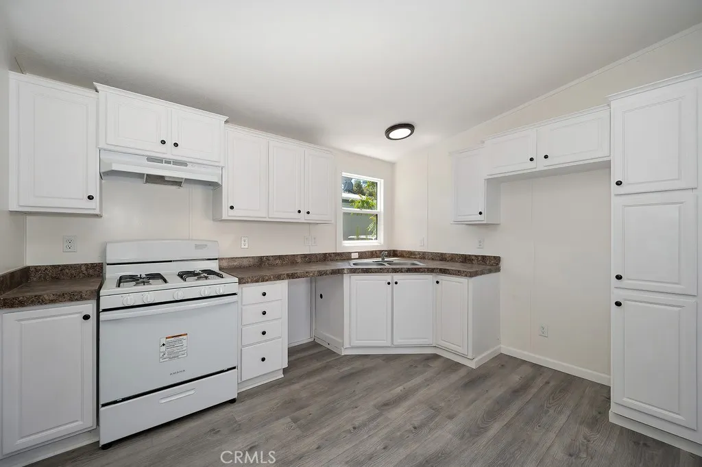 https://cdn.realtyfeed.com/cdn/127/306446716/0269fad0ba74d54443d97aeeceadd794.webp