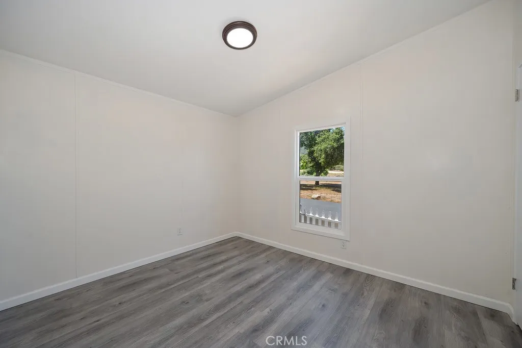 https://cdn.realtyfeed.com/cdn/127/306446716/24650fc1fce4ca1d6cdd83fce7ee8a4d.webp